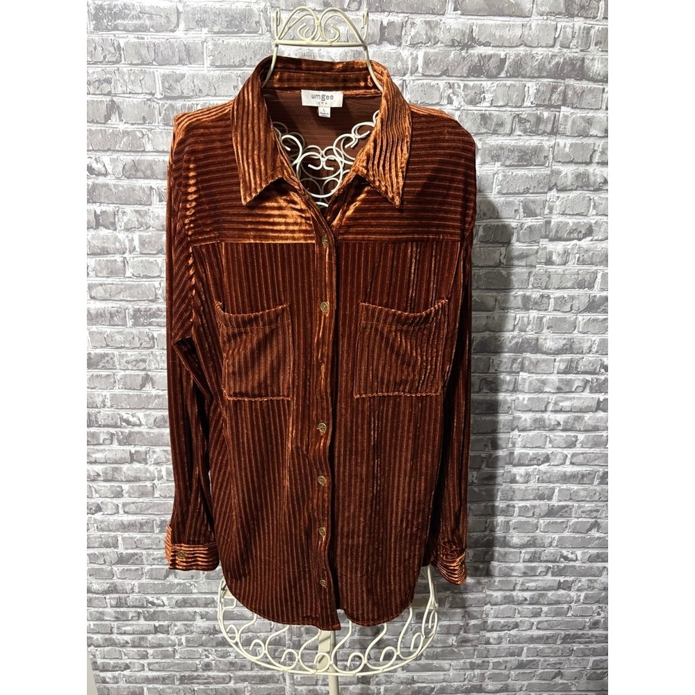 Velvet Collared Top-Rust - Picture 2 of 5